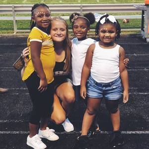 Meet your Posher, Ashley